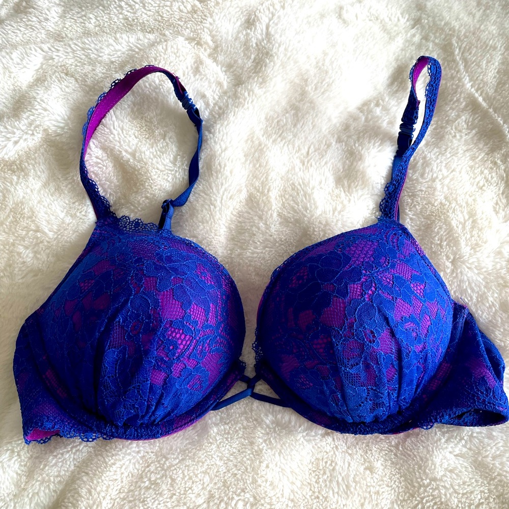 Victoria’s Secret Lace Miraculous Plunge